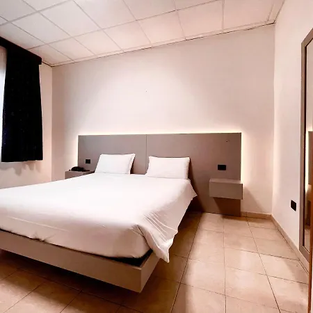 Hotel Leonardo-3